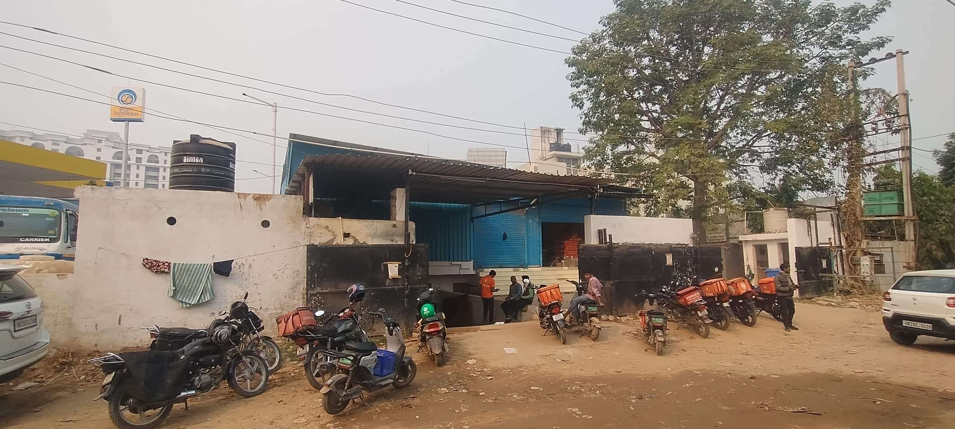Big Basket Warehouse